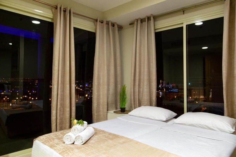 סוויטת רויאל עם מרפסת | King Suite with Balcony